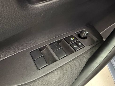 Used 2024 Toyota Corolla LE FWD image 27