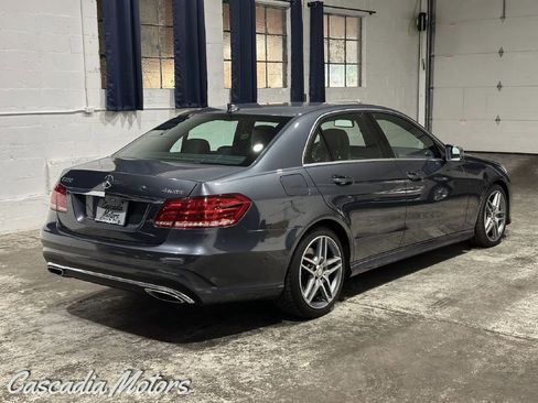 Used 2014 Mercedes-Benz E 550 4MATIC Sedan image 8
