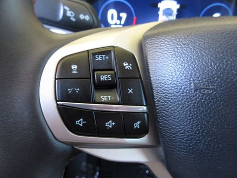 Certified 2025 Ford Explorer Active w/ Active Comfort Package image 15