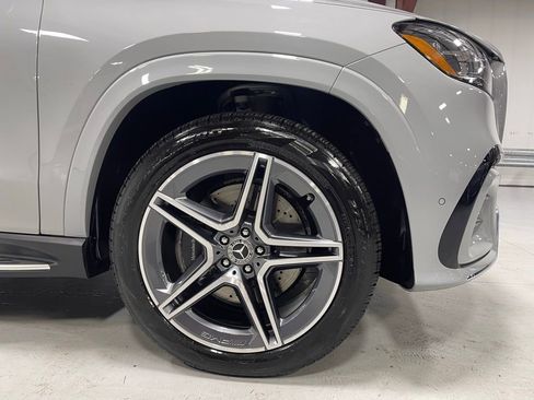 Used 2026 Mercedes-Benz GLS 450 4MATIC image 16