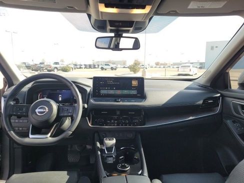 Certified 2024 Nissan Rogue Platinum w/ Platinum Premium Package image 23