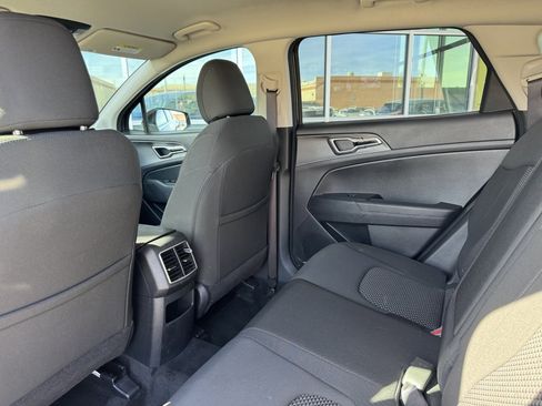 Used 2023 Kia Sportage LX image 35