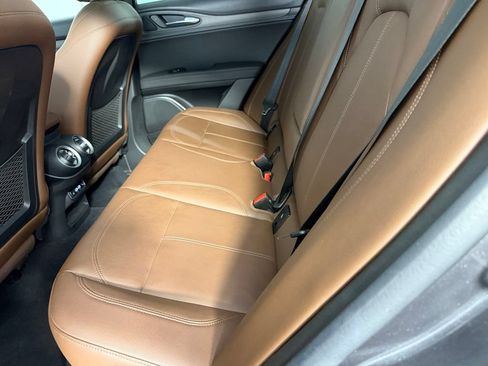 Used 2023 Alfa Romeo Stelvio Ti AWD/4WD image 19