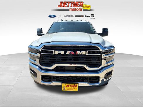 Used 2025 RAM 3500 Tradesman AWD/4WD image 9