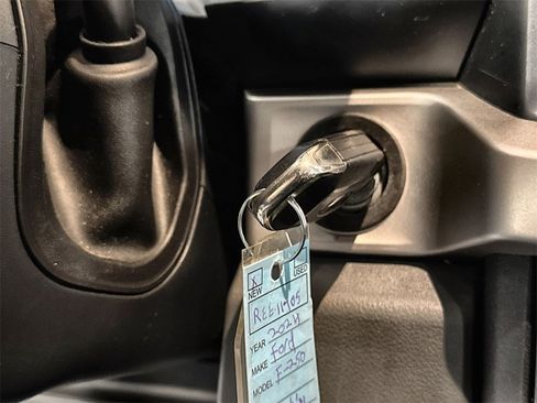 Used 2024 Ford F250 XLT image 23