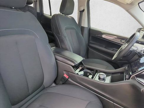 Used 2023 Jeep Grand Cherokee Laredo RWD image 27