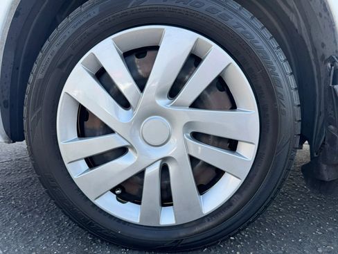 Used 2015 Nissan NV200 SV w/ Back Door Glass Package FWD image 19