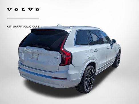 New 2026 Volvo XC90 B6 Plus w/ Protection Package Premier image 3