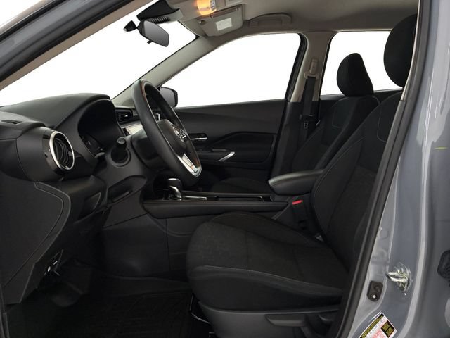 Used 2024 Nissan Kicks SV FWD image 12