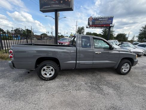 Used 2005 Dodge Dakota SLT w/ Sport Appearance Group RWD image 5