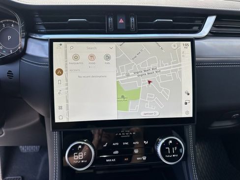 New 2026 Jaguar F-PACE R-Dynamic S image 8