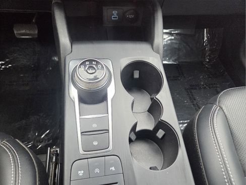 Used 2022 Ford Escape Titanium w/ Class II Trailer Tow Package image 22