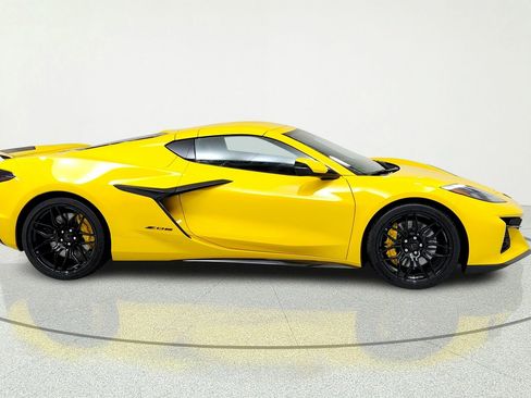 Used 2026 Chevrolet Corvette Z06 RWD image 6