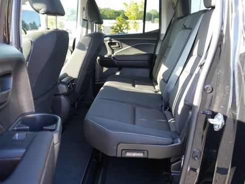 Used 2025 Honda Ridgeline Sport image 14