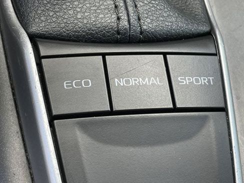 Used 2024 Toyota Camry LE FWD image 22