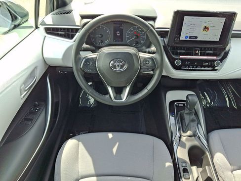 Certified 2025 Toyota Corolla SE FWD image 22