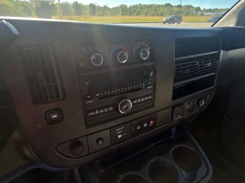 Used 2020 Chevrolet Express 2500 w/ Communications Package image 20
