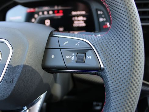 New 2026 Audi SQ8 Prestige image 23