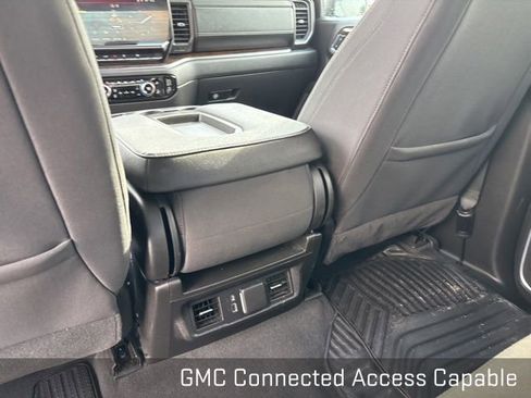 Used 2024 GMC Sierra 1500 Elevation image 31