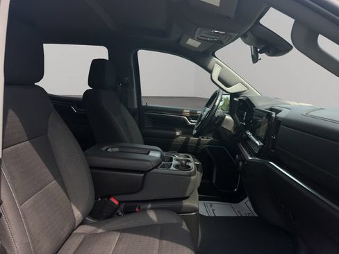 Used 2023 Chevrolet Silverado 1500 LT AWD/4WD image 19