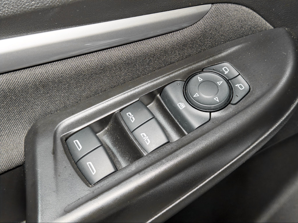 Used 2023 Chevrolet Bolt EUV LT FWD image 7