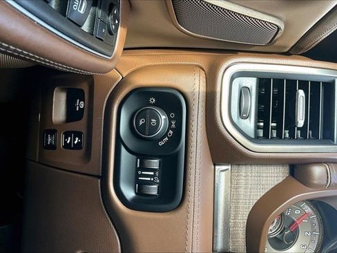 Used 2020 RAM 1500 Limited AWD/4WD image 17