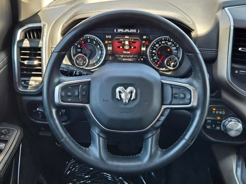 Used 2022 RAM 1500 Laramie AWD/4WD image 15