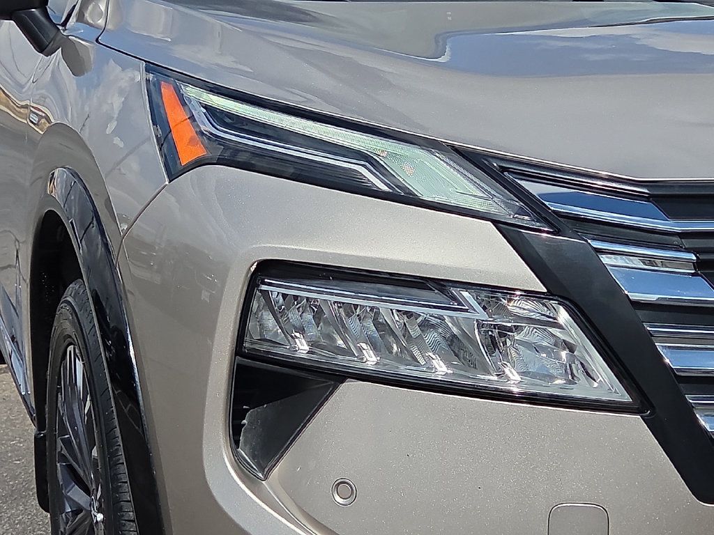 Used 2024 Nissan Rogue Platinum w/ Platinum Premium Package FWD image 7