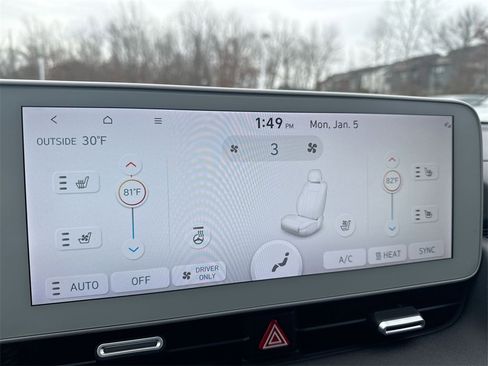 Used 2023 Hyundai Ioniq 5 Limited image 17