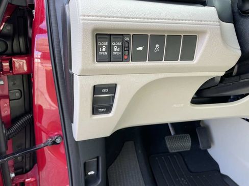 New 2026 Honda Odyssey EX-L image 17