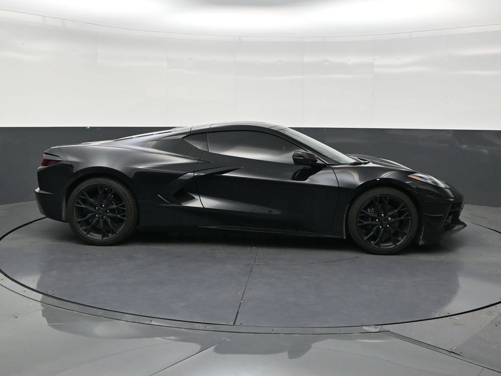 Used 2025 Chevrolet Corvette Stingray Preferred Cpe w/ Stealth Interior Trim Package RWD image 6