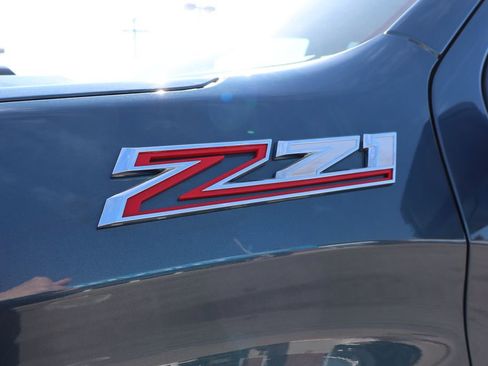 Used 2024 Chevrolet Silverado 1500 LT Trail Boss w/ Protection Package image 9