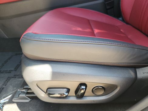 Used 2025 Lexus NX 250 FWD w/ Accessory Package (2T) image 19