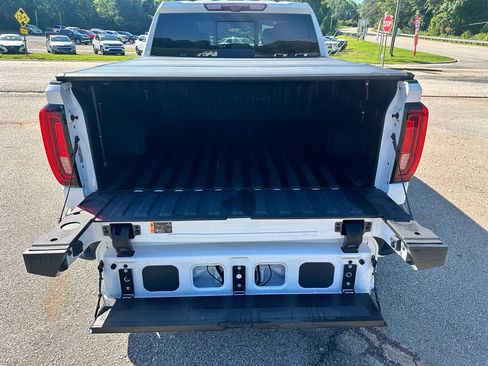 Used 2023 GMC Sierra 1500 Denali w/ Technology Package AWD/4WD image 28