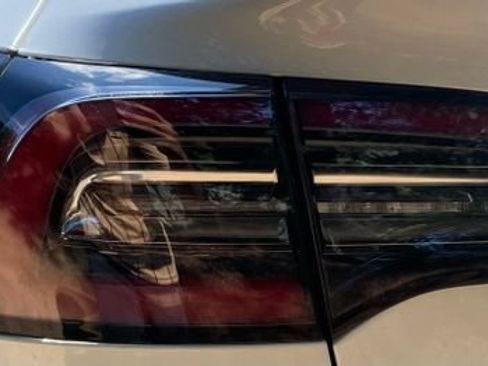 Used 2022 Tesla Model 3 Long Range AWD/4WD image 8