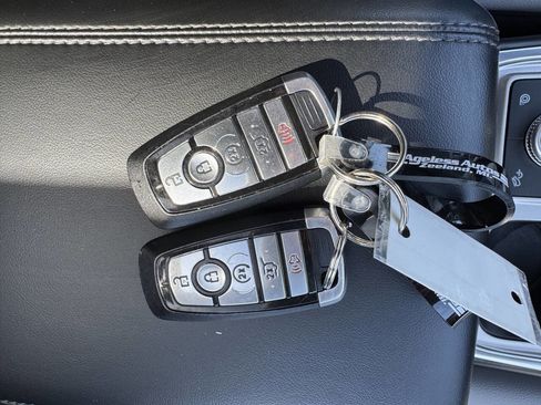 Used 2021 Ford Explorer XLT w/ Equipment Group 202A AWD/4WD image 23