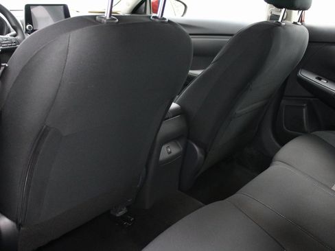 Used 2025 Nissan Sentra SV image 14