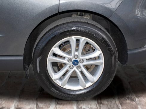 Used 2020 Ford Edge SEL w/ Convenience Package image 39