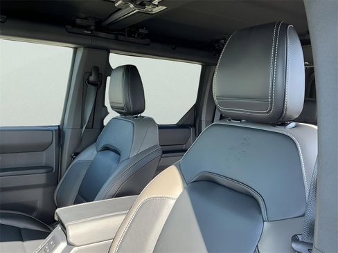 Certified 2025 Ford Bronco Outer Banks w/ Sasquatch Package image 24