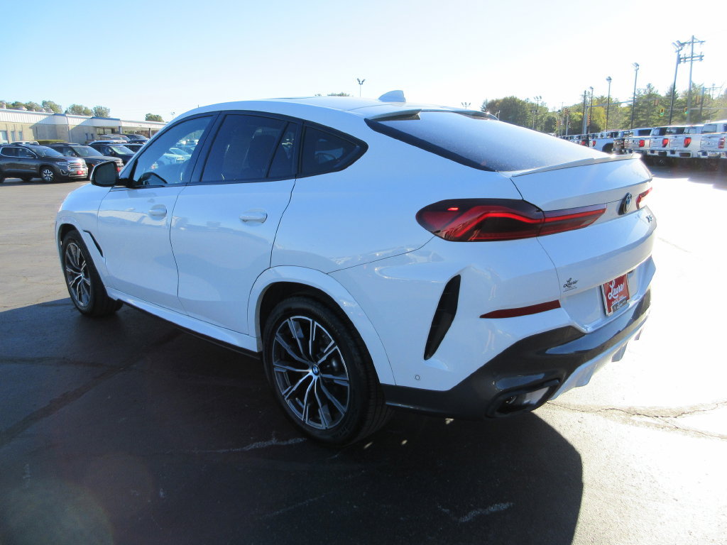 Used 2023 BMW X6 xDrive40i w/ M Sport Package AWD/4WD image 8