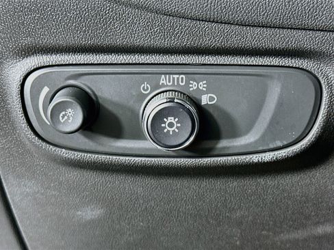 Used 2022 Chevrolet Equinox LT FWD image 17