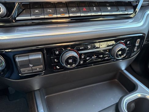 Used 2025 Chevrolet Silverado 1500 High Country w/ Technology Package image 13