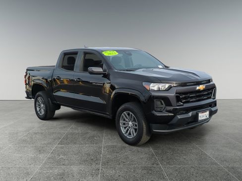 Used 2023 Chevrolet Colorado LT w/ Advanced Trailering Package image 7