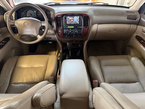 Used 2000 Toyota Land Cruiser AWD/4WD image 9
