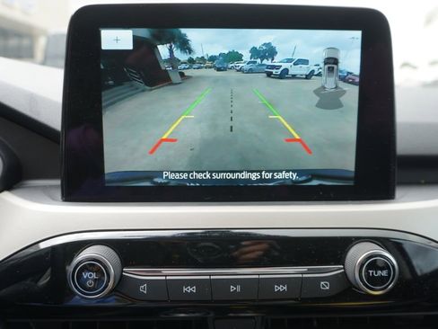 Certified 2022 Ford Escape SEL FWD image 9