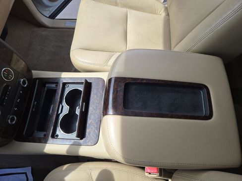 Used 2011 GMC Yukon XL Denali AWD/4WD image 26