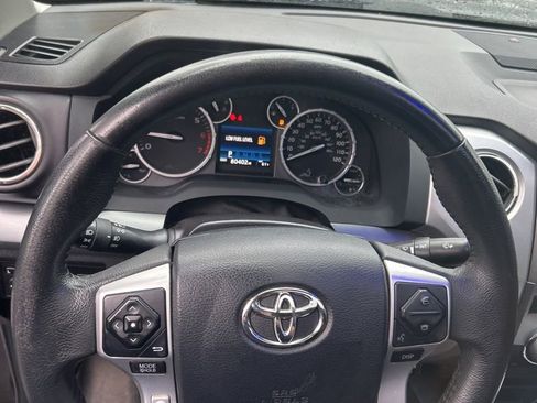 Used 2017 Toyota Tundra Platinum image 11