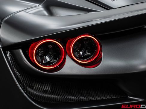 Used 2022 Ferrari F8 Tributo image 23