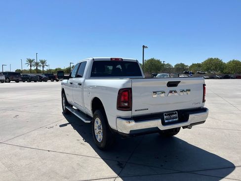 Certified 2026 RAM 2500 Big Horn AWD/4WD image 9