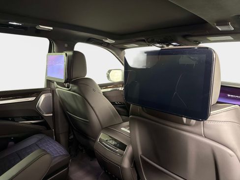 Used 2026 Cadillac Escalade Platinum Sport w/ LPO, ONYX Package AWD/4WD image 30